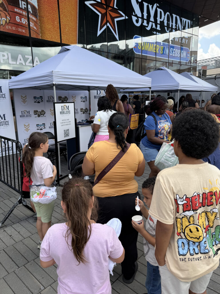 De una proclamación de la alcaldía a una tradición de Brooklyn De una proclamación de la alcaldía a una tradición de Brooklyn